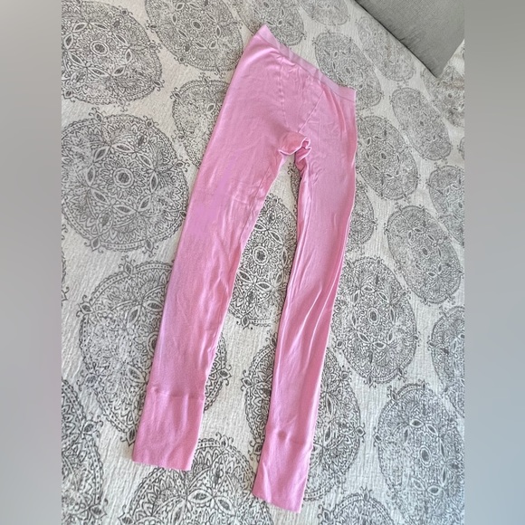 SKIMS LOGO POINTELLE SET
PINK - Picture 7 of 16